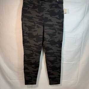 SANCTUARY Ponte Camoflage Leggings with Back Pockets‎ - Size 1X NWT